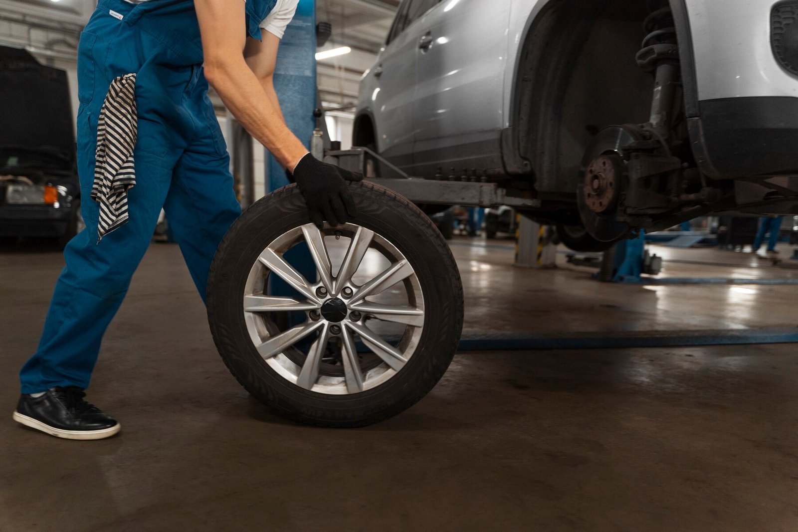 Roadside Assistance 3 Spare Tyre change